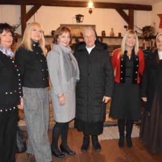 Dobrotvorna izložba božićnih jaslica i adventskih ukrasa u Hrvatskoj kući
