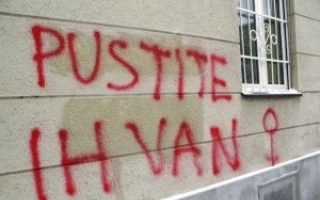 “Pustite ih van”