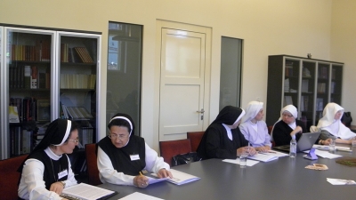 Meeting of Notre Dame Congregations with common roots