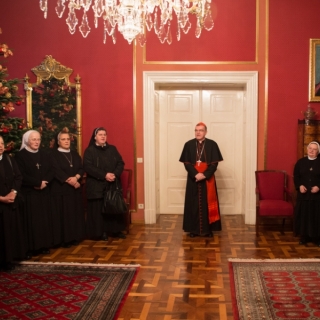 Predbožićni susret zagrebačkog nadbiskupa kardinala Josipa Bozanića s redovnicama