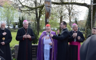 Hodočašće redovnica Zagrebačke nadbiskupije s kardinalom Josipom Bozanićem u Krašić